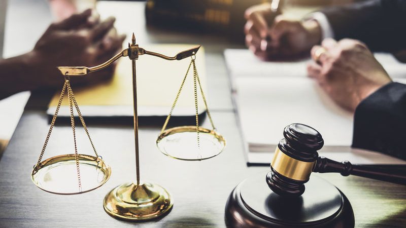 法律文件审查是法律尽职调查的核心环节。主要包括以下内容：